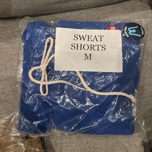Big Bud Press Heavy weight sweatshorts in Blue.  Size medium. - Picture 2 of 3